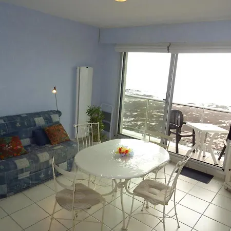 Apartment Avec Balcon, Animaux Acceptes, Parking Prive, Proche Et Commerces - Fr-1-92-915 Les Sables-d'Olonne