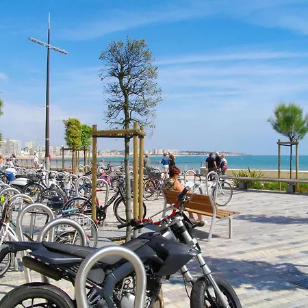 Apartment Avec Balcon, Animaux Acceptes, Parking Prive, Proche Et Commerces - Fr-1-92-915 *